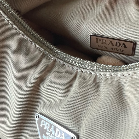 Prada nylon tessuto bag vintage beige 🌟🤎 - Picture 5 of 13